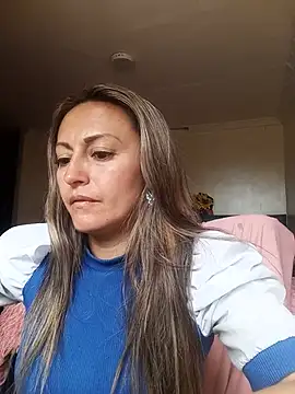 Angel Nova  online show from May 2026 06:09:01 PM