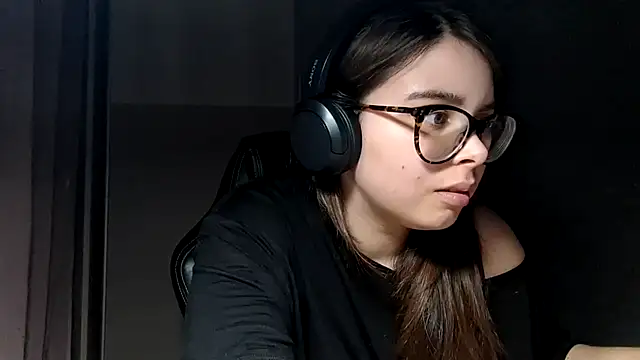 soliifugae online show from April 2026 08:47:01 PM