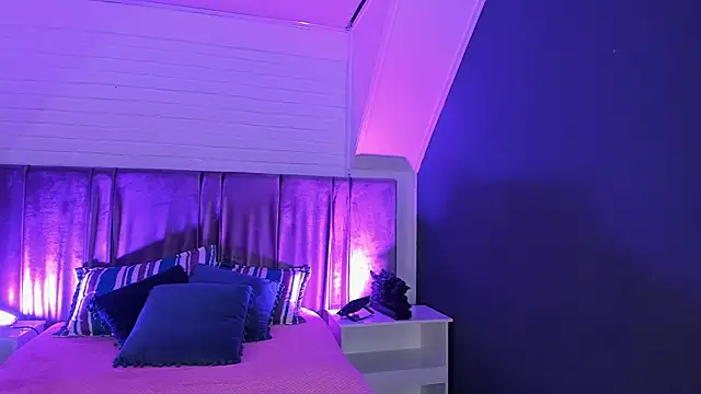 Azahara 18 online show from April 2026 11:54:02 PM