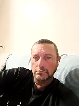 Snapshot of Frank20cmdura chatting on May 2026 05:04:01 AM Frank20cmdura online show from May 2026 05:04:01 AM