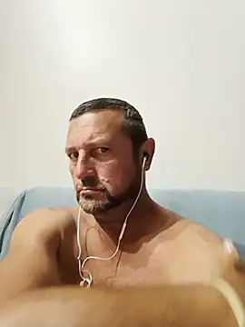 Snapshot of Frank20cmdura chatting on June 2026 05:05:02 AM Frank20cmdura online show from June 2026 05:05:02 AM