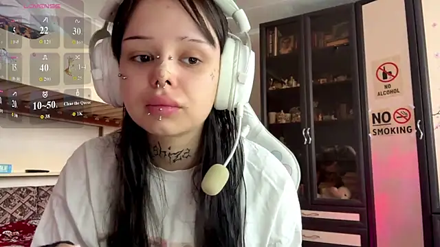 Snapshot of Willow_Jess chatting on May 2026 10:00:02 AM Willow Jess online show from May 2026 10:00:02 AM