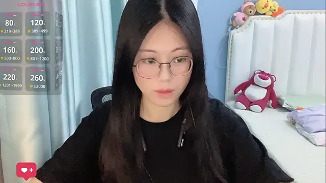 Luna-666 online show from May 2026 04:01:01 PM