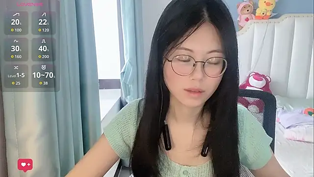 Luna-666 online show from May 2026 12:17:02 AM