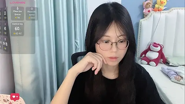 Luna-666 online show from May 2026 01:06:01 PM