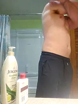 Jaylovski96 online show from May 2026 04:37:01 PM