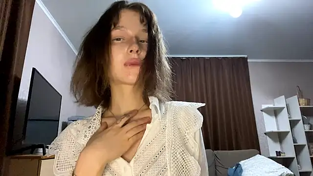 asunasue online show from April 2026 11:33:02 PM