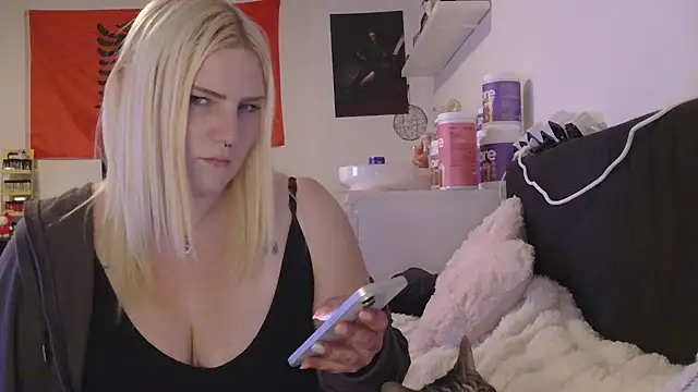 Snapshot of josi-420 chatting on June 2026 07:47:02 PM josi-420 online show from June 2026 07:47:02 PM