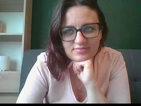 Snapshot of sensual_paris chatting on May 2026 05:36:01 AM sensual paris online show from May 2026 05:36:01 AM