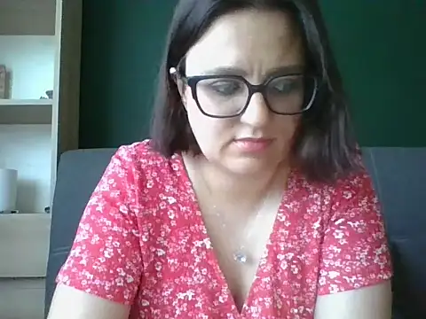 Snapshot of sensual_paris chatting on June 2026 05:23:02 AM sensual paris online show from June 2026 05:23:02 AM