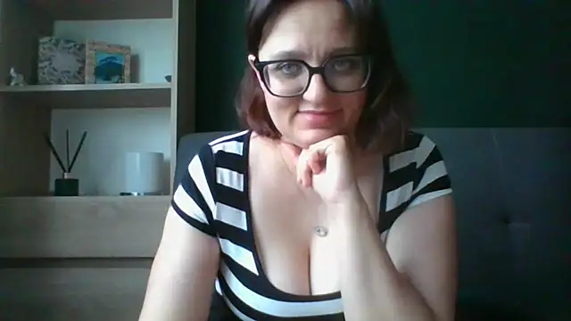 Snapshot of sensual_paris chatting on July 2026 05:23:02 AM sensual paris online show from July 2026 05:23:02 AM