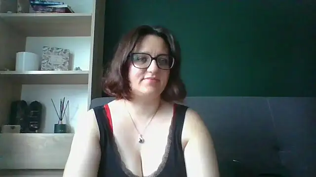 Snapshot of sensual_paris chatting on August 2026 05:28:02 AM sensual paris online show from August 2026 05:28:02 AM
