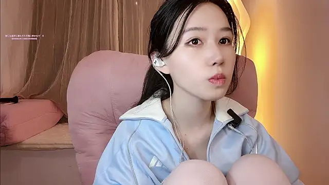 Kari Young online show from May 2026 02:12:01 PM