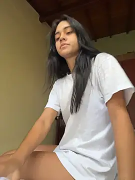 mia moonna online show from July 2026 12:11:01 PM