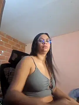 zoehot07 online show from June 2026 09:37:02 PM