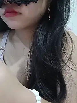 Snapshot of silkyhairs chatting on June 2026 01:46:01 PM silkyhairs online show from June 2026 01:46:01 PM
