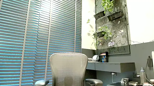 Snapshot of Peachy_ chatting on May 2026 07:57:02 AM Peachy online show from May 2026 07:57:02 AM