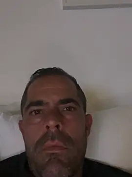 Riccardo86xx online show from May 2026 08:06:01 PM