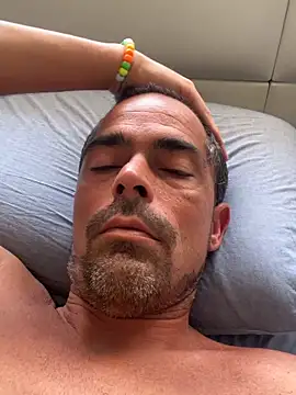 Riccardo86xx online show from June 2026 01:02:02 PM