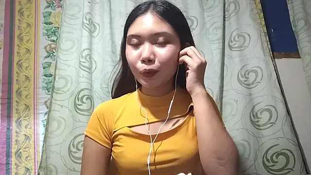 Snapshot of RegenaKhanponaphan chatting on May 2026 05:13:02 AM RegenaKhanponaphan online show from May 2026 05:13:02 AM