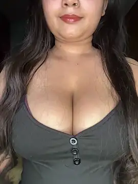 Snapshot of Naughty_pooja44 chatting on May 2026 07:38:01 AM Naughty pooja44 online show from May 2026 07:38:01 AM