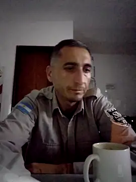 Snapshot of Alejandro83bsf chatting on June 2026 05:22:01 AM Alejandro83bsf online show from June 2026 05:22:01 AM