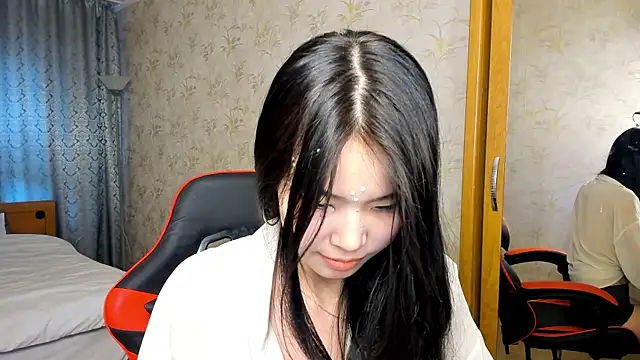 Snapshot of Akiba_cute chatting on May 2026 12:22:02 PM Akiba cute online show from May 2026 12:22:02 PM