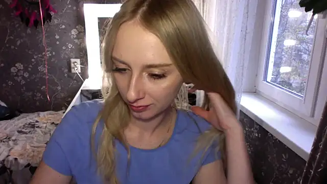 AliceTwinkle online show from April 2026 03:29:01 PM