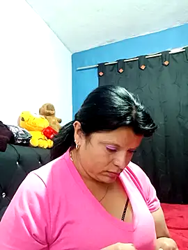 Snapshot of Samantha_Kieran chatting on May 2026 01:00:02 AM Samantha Kieran online show from May 2026 01:00:02 AM