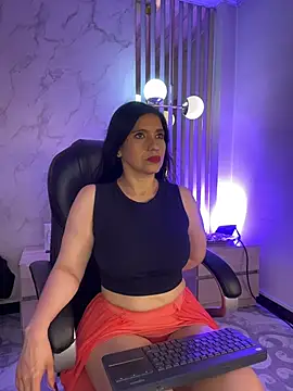 Snapshot of Dalila_5 chatting on July 2026 07:30:02 PM Dalila 5 online show from July 2026 07:30:02 PM