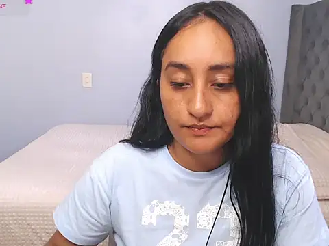 Snapshot of erotic_lov chatting on July 2026 07:39:01 PM erotic lov online show from July 2026 07:39:01 PM