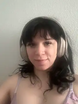 Snapshot of kaygbbmama chatting on April 2026 10:36:02 PM kaygbbmama online show from April 2026 10:36:02 PM