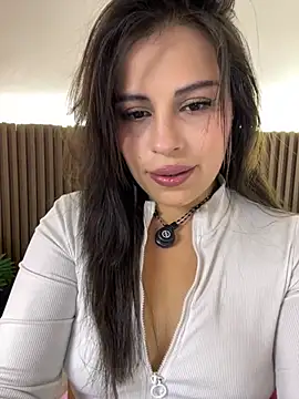 Snapshot of Yenifer_27 chatting on July 2026 12:20:01 AM Yenifer 27 online show from July 2026 12:20:01 AM