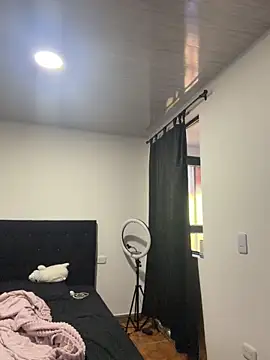 HayleyRoss  online show from July 2026 01:48:02 PM