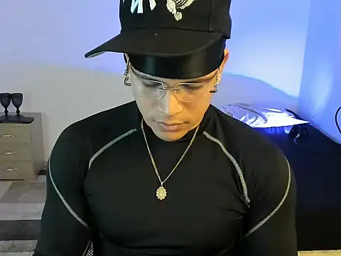 sant wahlberg online show from June 2026 11:07:02 PM