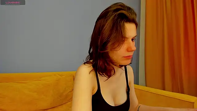 Snapshot of Kira_Be11 chatting on May 2026 01:14:01 AM Kira Be11 online show from May 2026 01:14:01 AM