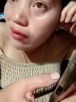 Snapshot of Blaze_Luna chatting on May 2026 12:27:02 AM Blaze Luna online show from May 2026 12:27:02 AM