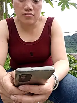 Snapshot of Blaze_Luna chatting on May 2026 10:09:02 AM Blaze Luna online show from May 2026 10:09:02 AM