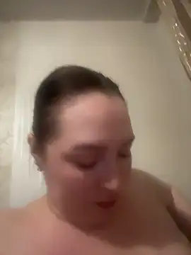 LoraineMiles online show from May 2026 06:35:02 PM