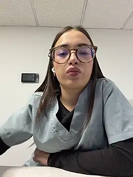 Snapshot of Sweet_Milaa1 chatting on July 2026 07:52:02 PM Sweet Milaa1 online show from July 2026 07:52:02 PM