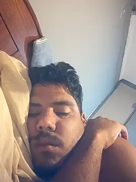 cuquero32 online show from April 2026 03:27:02 PM