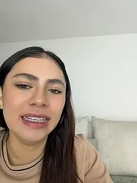 Snapshot of EmilyCxx chatting on July 2026 11:53:02 PM EmilyCxx online show from July 2026 11:53:02 PM