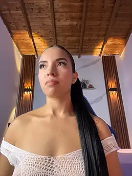 Snapshot of catalina_lafer chatting on June 2026 01:47:01 PM catalina lafer online show from June 2026 01:47:01 PM