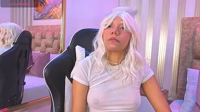 Snapshot of lilith_pink__ chatting on May 2026 03:45:01 AM lilith pink online show from May 2026 03:45:01 AM