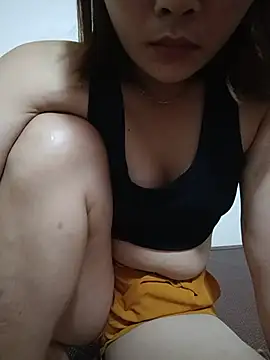Hazel Nova online show from June 2026 10:38:01 PM