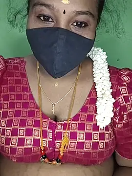 Snapshot of tamil_butterfly chatting on June 2026 06:51:01 PM tamil butterfly online show from June 2026 06:51:01 PM