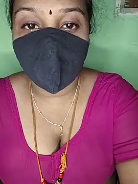 Snapshot of tamil_butterfly chatting on June 2026 06:08:01 PM tamil butterfly online show from June 2026 06:08:01 PM