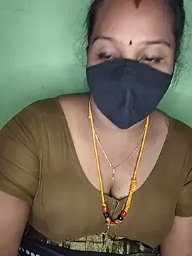 Snapshot of tamil_butterfly chatting on July 2026 06:44:01 PM tamil butterfly online show from July 2026 06:44:01 PM