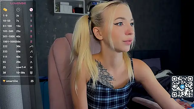 Snapshot of Sabrinkaaa chatting on June 2026 06:43:02 PM Sabrinkaaa online show from June 2026 06:43:02 PM