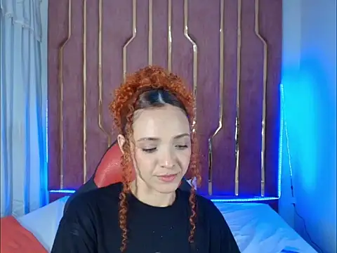 Snapshot of Kiaralovee26 chatting on May 2026 02:18:01 AM Kiaralovee26 online show from May 2026 02:18:01 AM